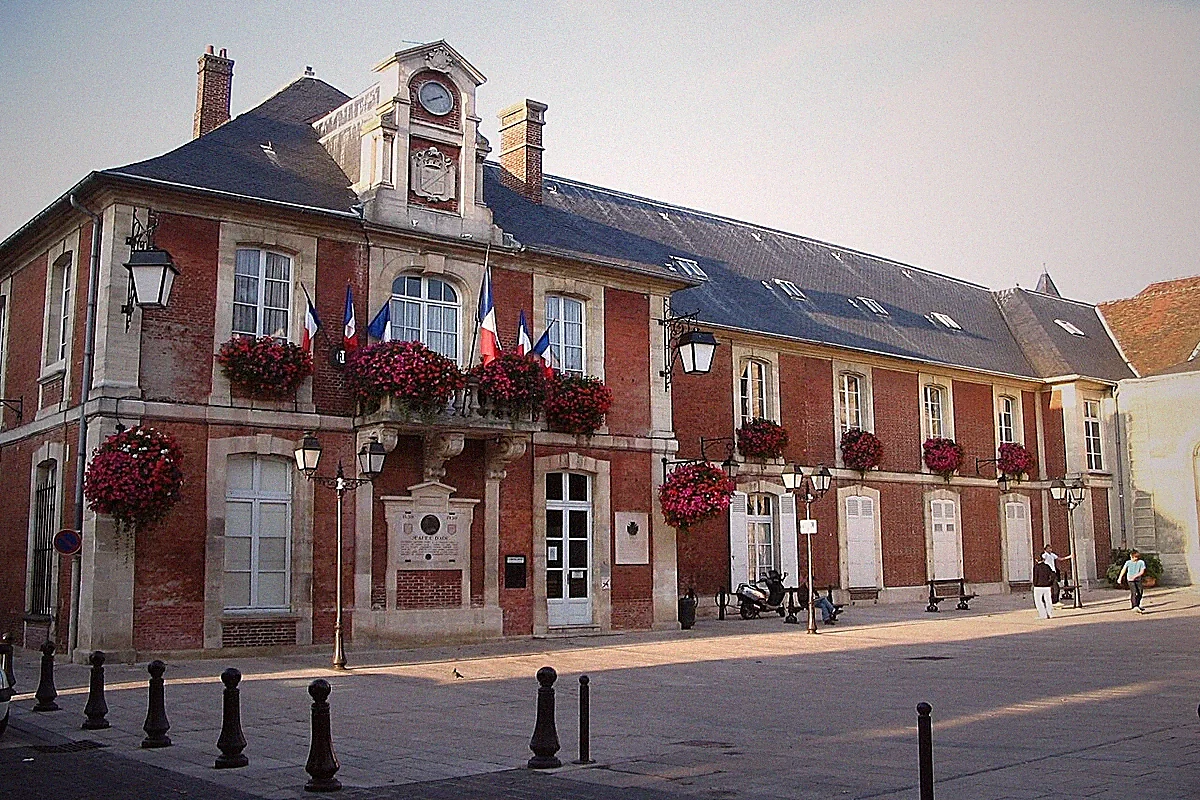 Lagny-sur-Marne — vue de la ville